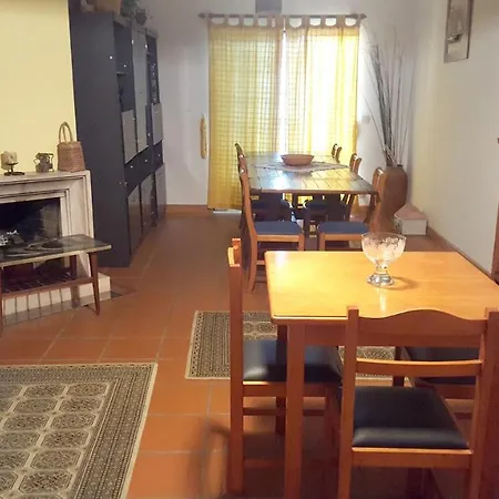 Dom wakacyjny House With 4 Bedrooms In With Wonderful Sea View Enclosed Garden And Wifi 400 M From The Beach Pedra Do Ouro